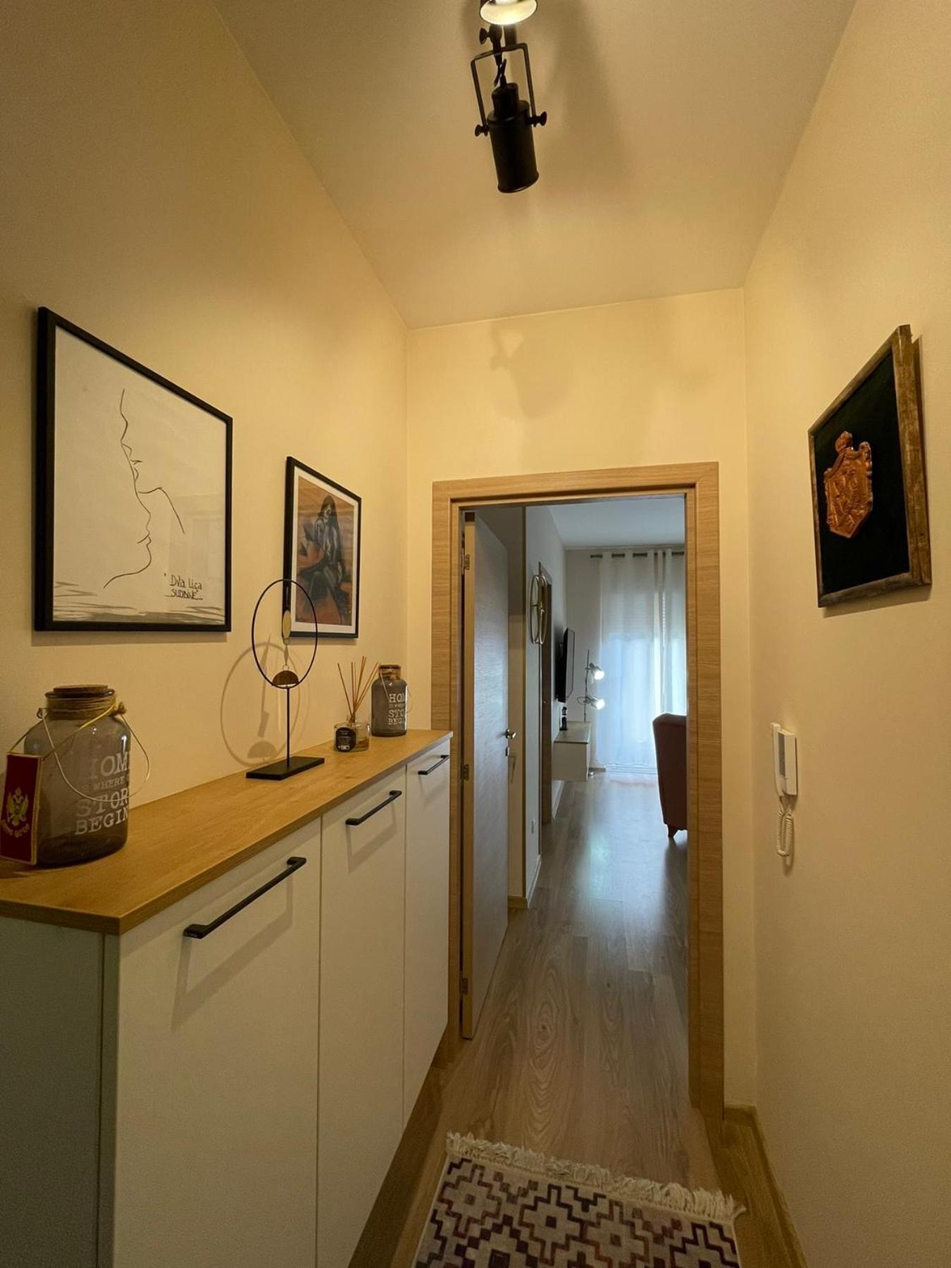Apartman Montenegrina Budva Bagian luar foto